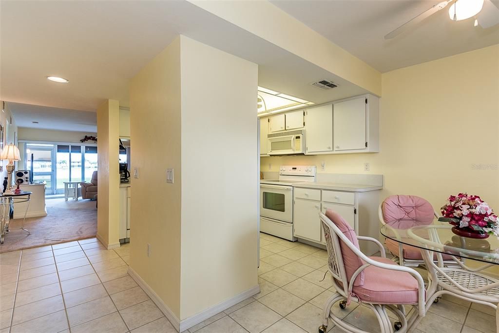 For Rent: $2,500 (2 beds, 2 baths, 1150 Square Feet)