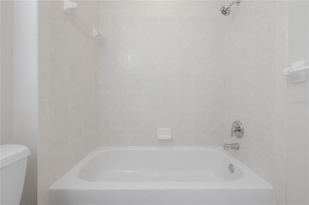 For Rent: $2,400 (2 beds, 2 baths, 1412 Square Feet)