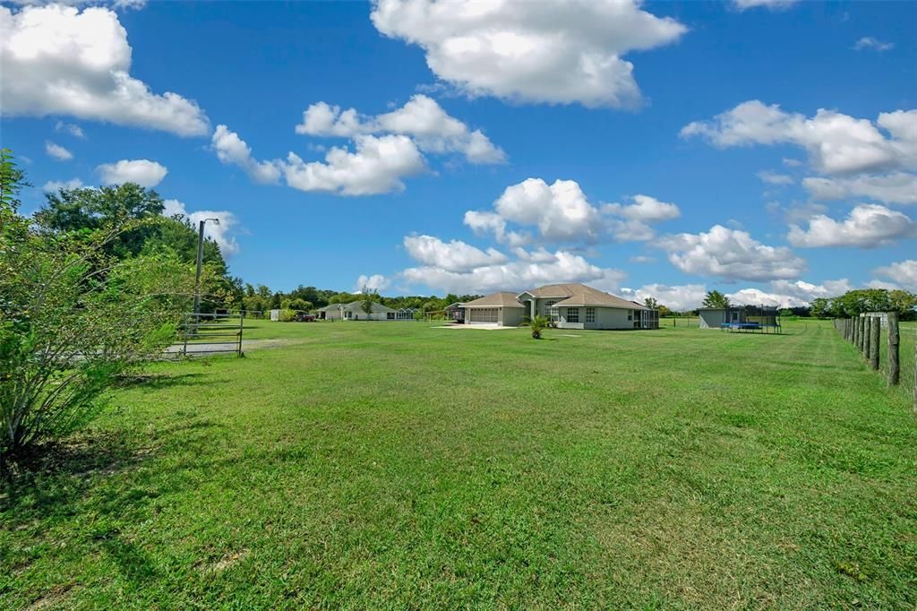 For Sale: $493,000 (3 beds, 2 baths, 1611 Square Feet)