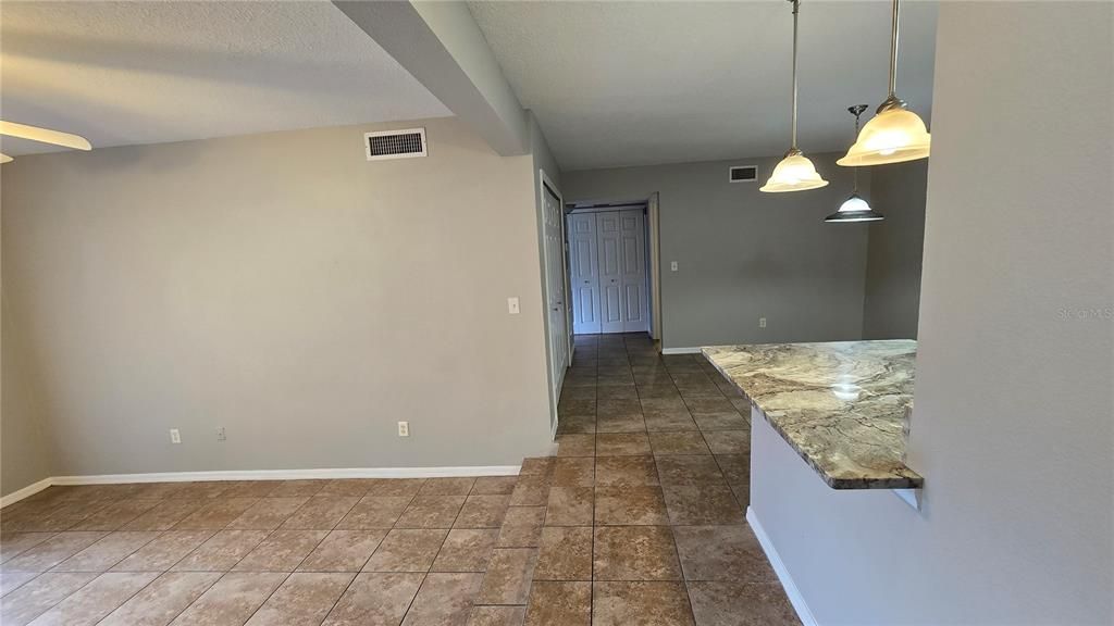 Active With Contract: $1,500 (2 beds, 2 baths, 1053 Square Feet)