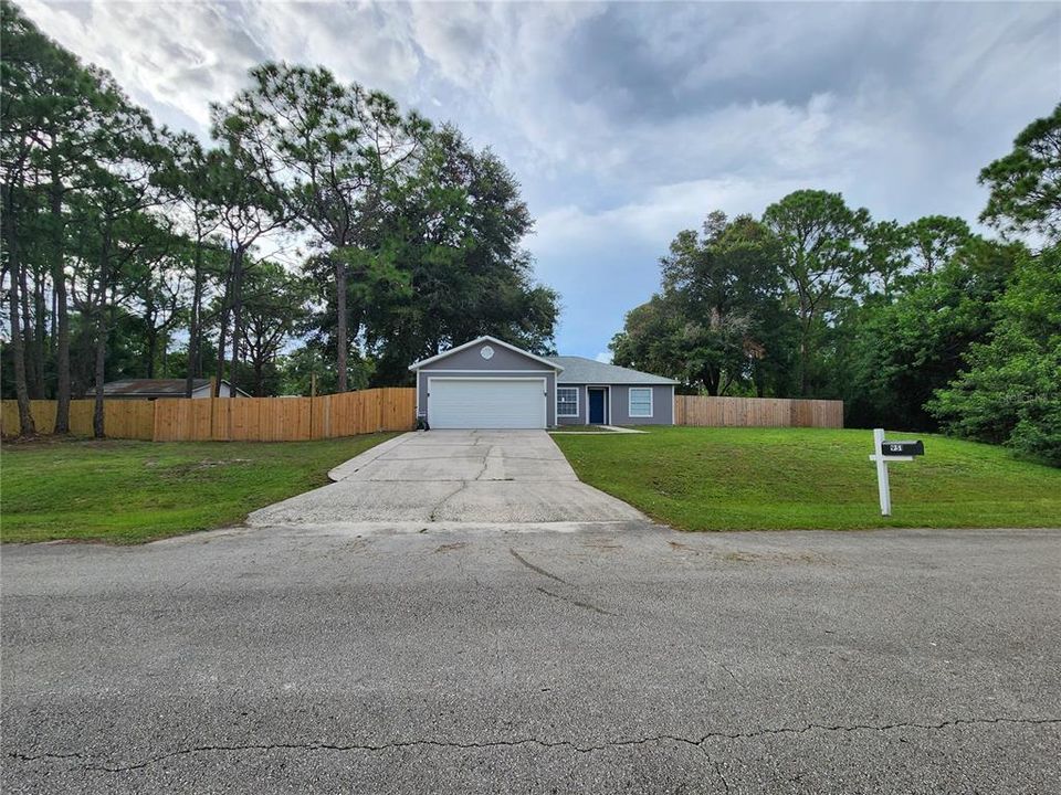 Active With Contract: $340,000 (3 beds, 2 baths, 1436 Square Feet)