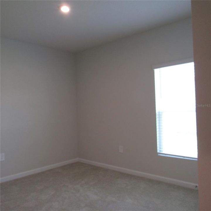 For Rent: $2,800 (3 beds, 2 baths, 1600 Square Feet)