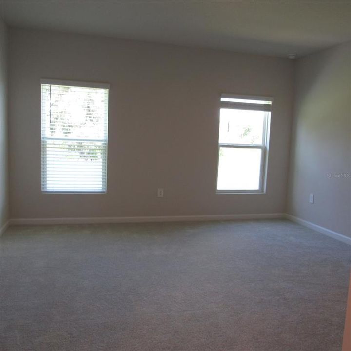 For Rent: $2,800 (3 beds, 2 baths, 1600 Square Feet)