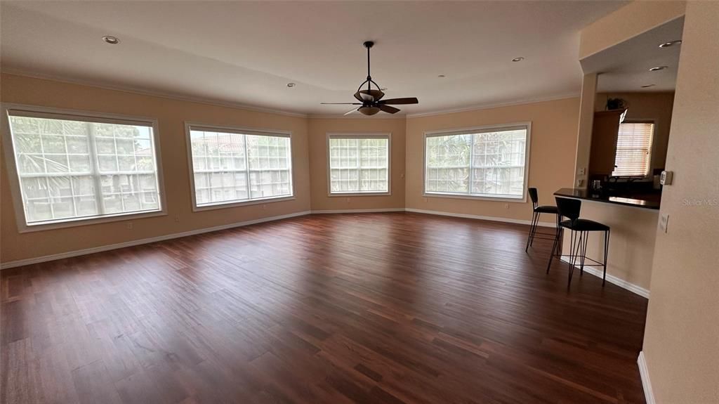 LIVING ROOM SHOWING BREAKFAST BAR