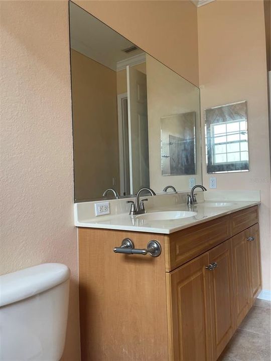 SECOND BATHROOM ONSUITE WITH DOUBLE VANITIES