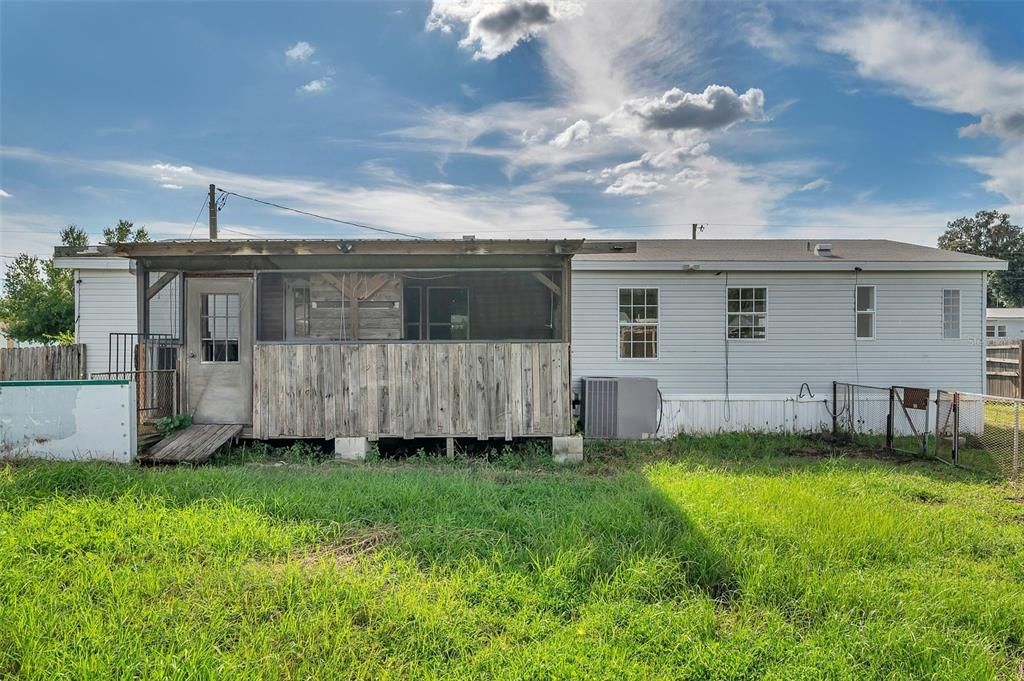 Active With Contract: $149,000 (3 beds, 2 baths, 1512 Square Feet)