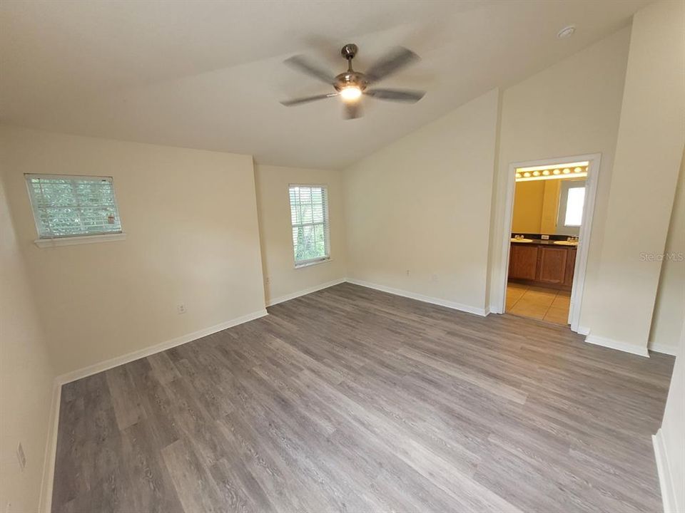 For Rent: $2,050 (3 beds, 2 baths, 1686 Square Feet)