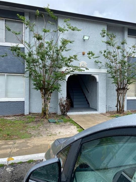 Recently Rented: $1,250 (1 beds, 1 baths, 756 Square Feet)