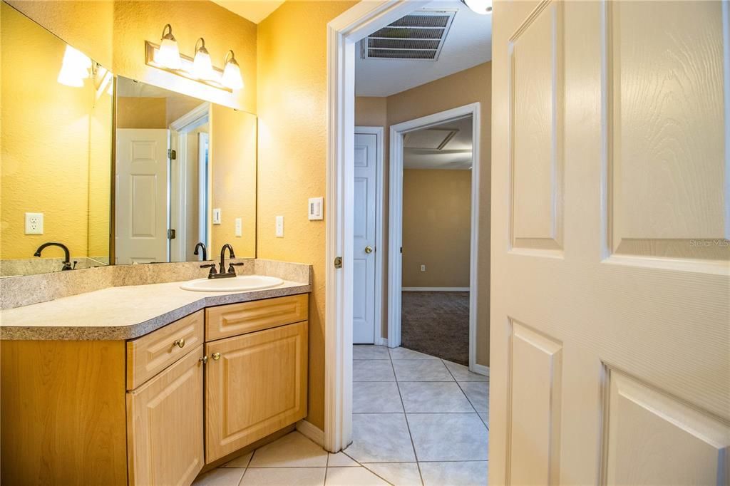 Active With Contract: $259,900 (3 beds, 2 baths, 1225 Square Feet)