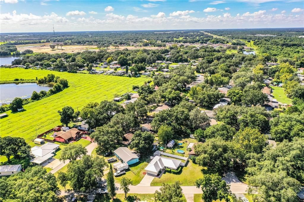 Active With Contract: $259,900 (3 beds, 2 baths, 1225 Square Feet)