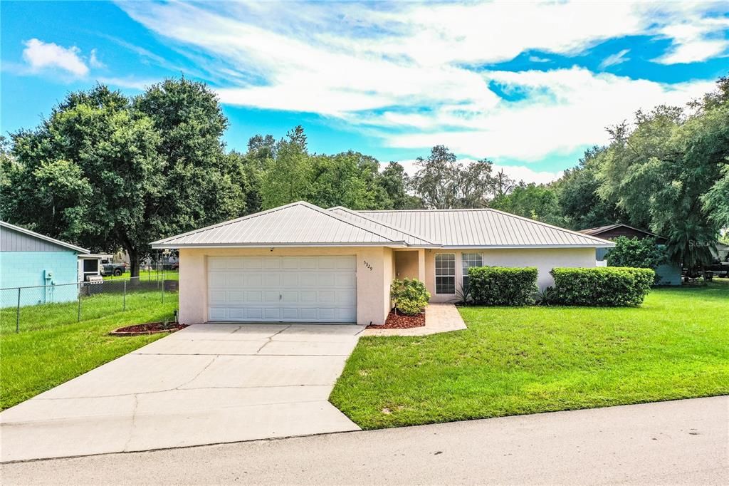 Active With Contract: $259,900 (3 beds, 2 baths, 1225 Square Feet)