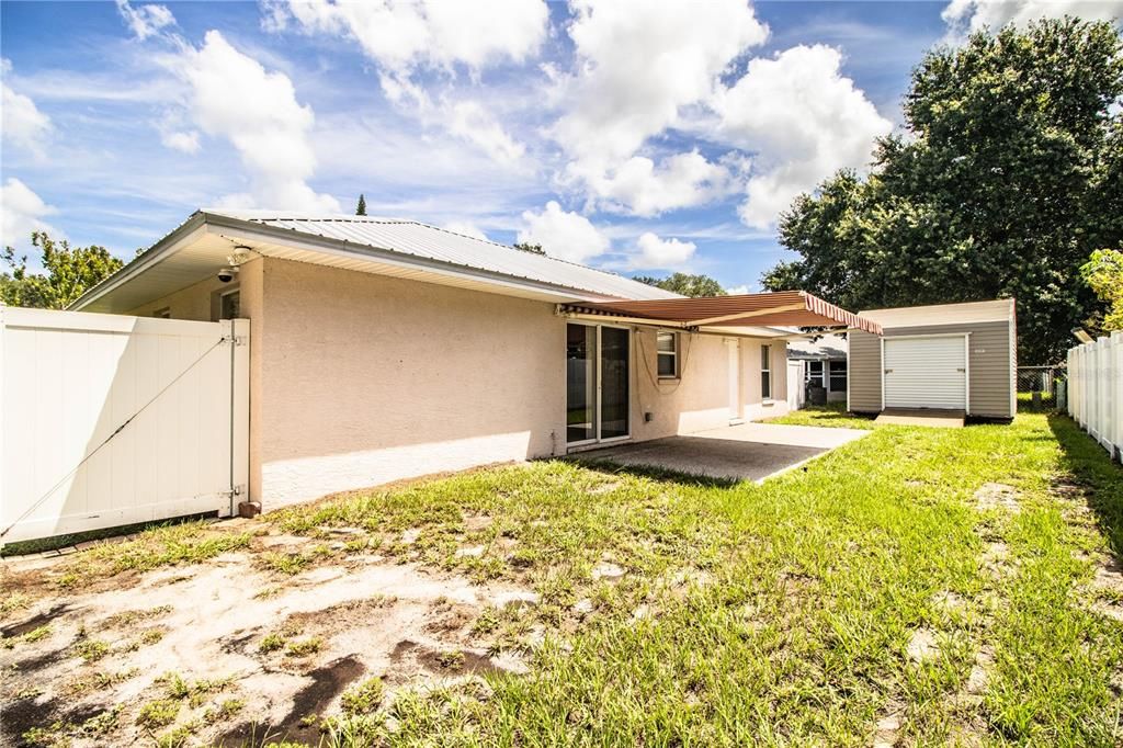 Active With Contract: $259,900 (3 beds, 2 baths, 1225 Square Feet)