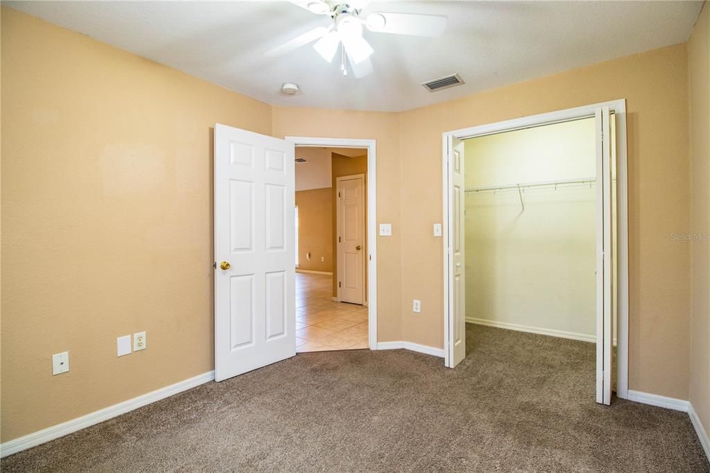 Active With Contract: $259,900 (3 beds, 2 baths, 1225 Square Feet)