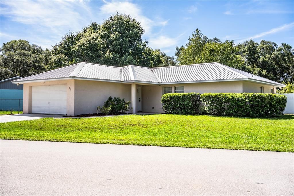 Active With Contract: $259,900 (3 beds, 2 baths, 1225 Square Feet)