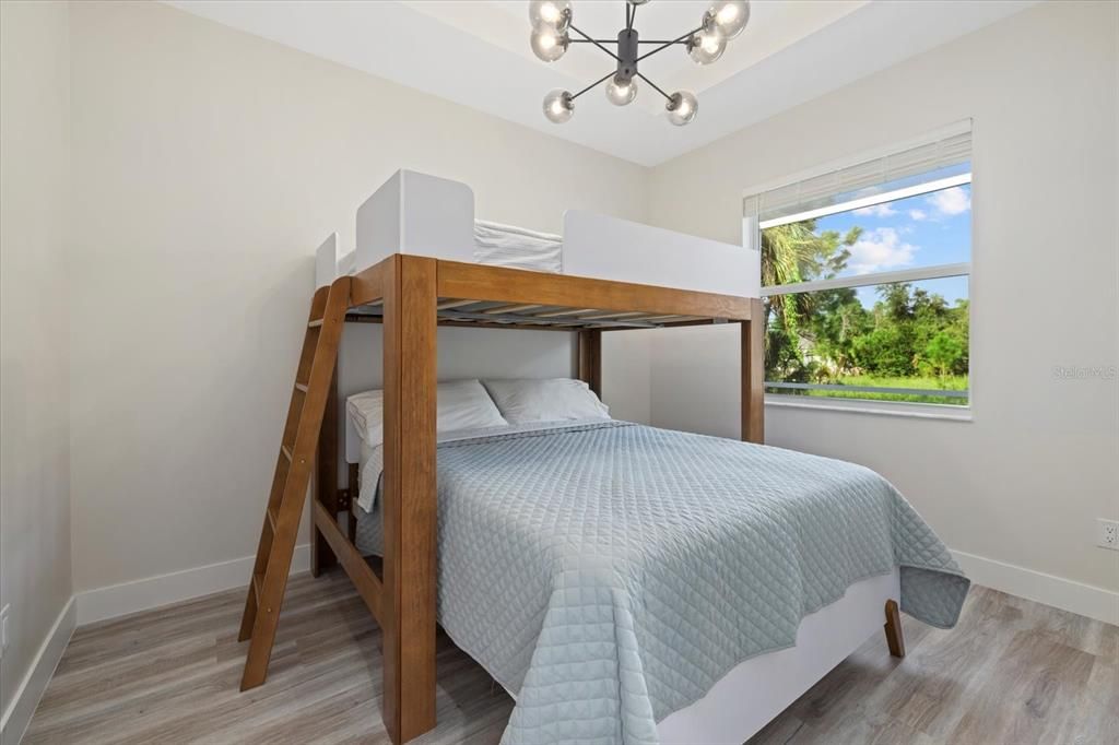 For Rent: $6,000 (3 beds, 2 baths, 1429 Square Feet)