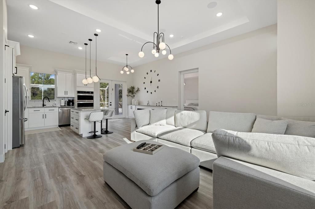 For Rent: $6,000 (3 beds, 2 baths, 1429 Square Feet)