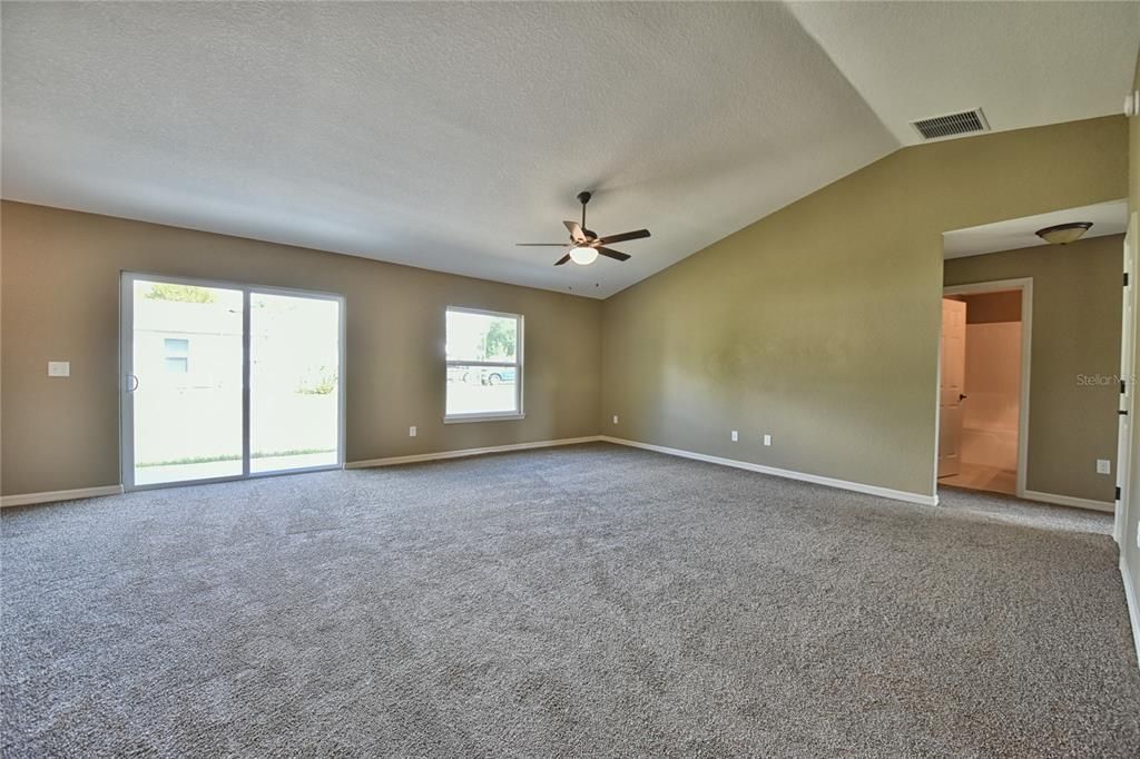 Active With Contract: $289,900 (4 beds, 2 baths, 1747 Square Feet)