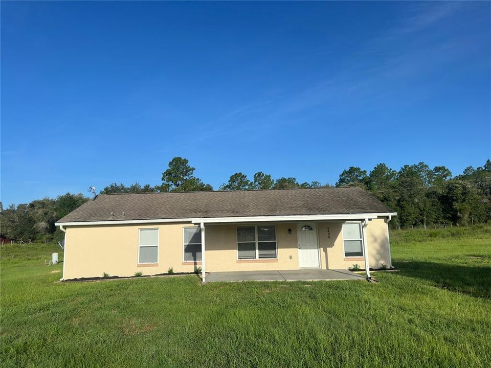 For Sale: $329,900 (3 beds, 2 baths, 1296 Square Feet)