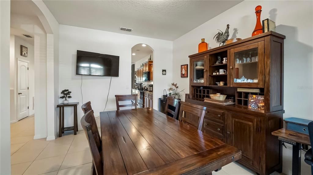 En Venta: $354,900 (3 camas, 2 baños, 1878 Pies cuadrados)