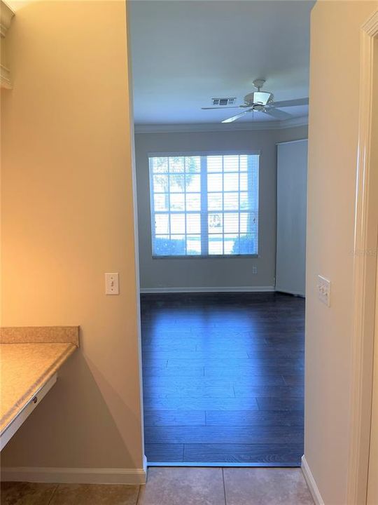 For Rent: $2,100 (3 beds, 2 baths, 1367 Square Feet)