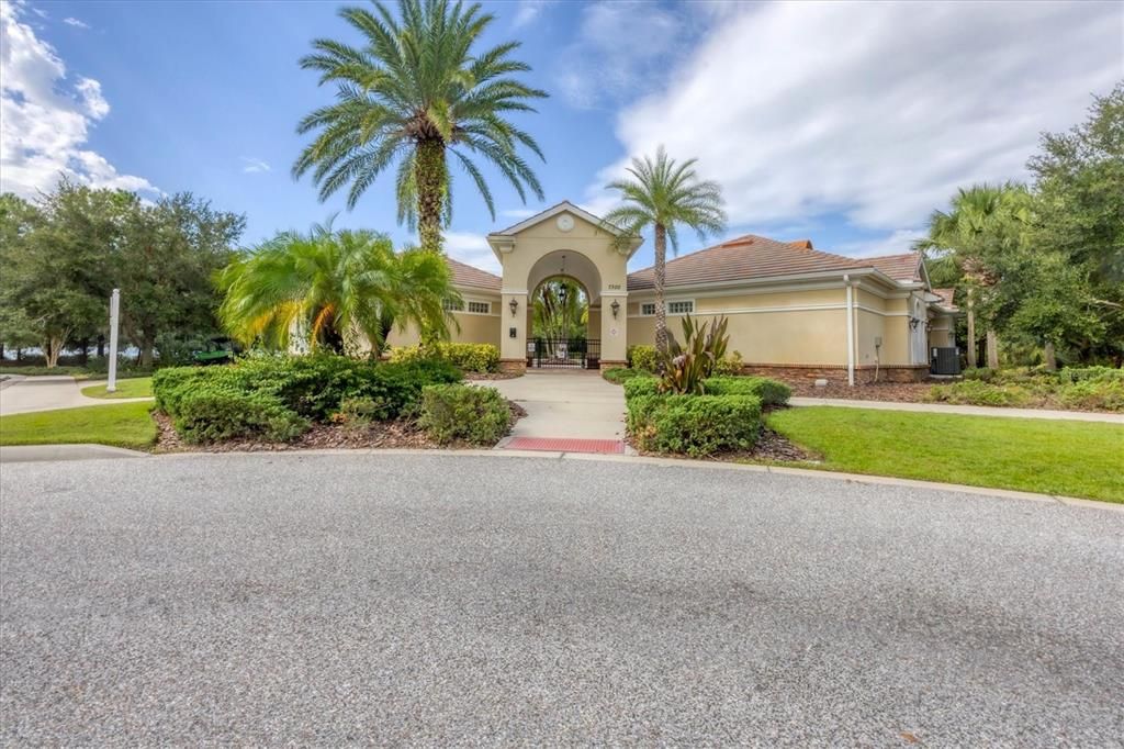 For Sale: $745,000 (3 beds, 2 baths, 1784 Square Feet)