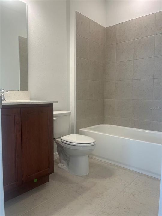 For Rent: $1,750 (1 beds, 1 baths, 840 Square Feet)