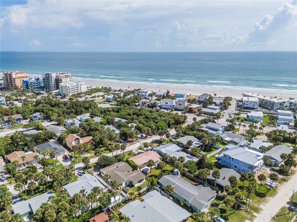 Active With Contract: $719,000 (3 beds, 2 baths, 1444 Square Feet)