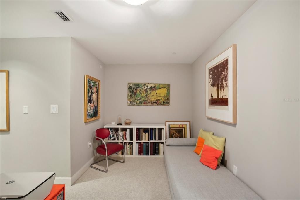 For Sale: $1,195,000 (2 beds, 2 baths, 1944 Square Feet)