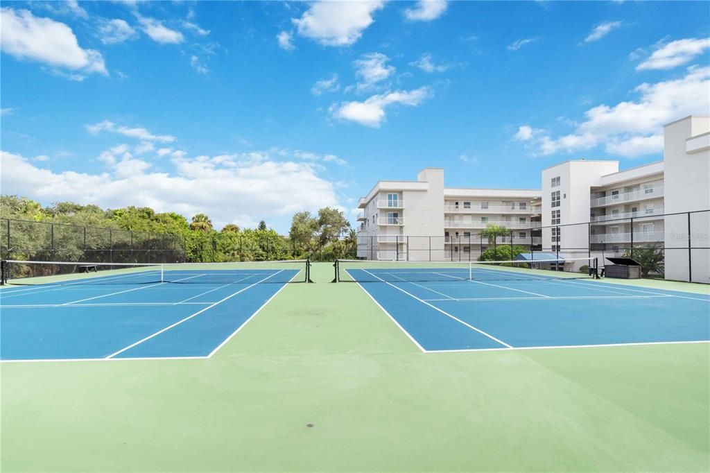 Community Tennis Courts