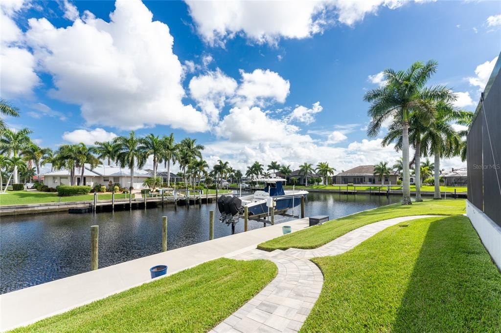 For Sale: $1,450,000 (4 beds, 2 baths, 2605 Square Feet)