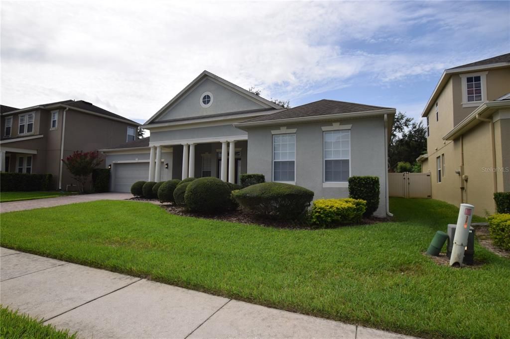 For Rent: $3,250 (4 beds, 3 baths, 2284 Square Feet)