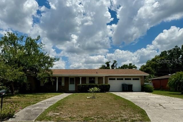 Active With Contract: $339,000 (3 beds, 2 baths, 1704 Square Feet)