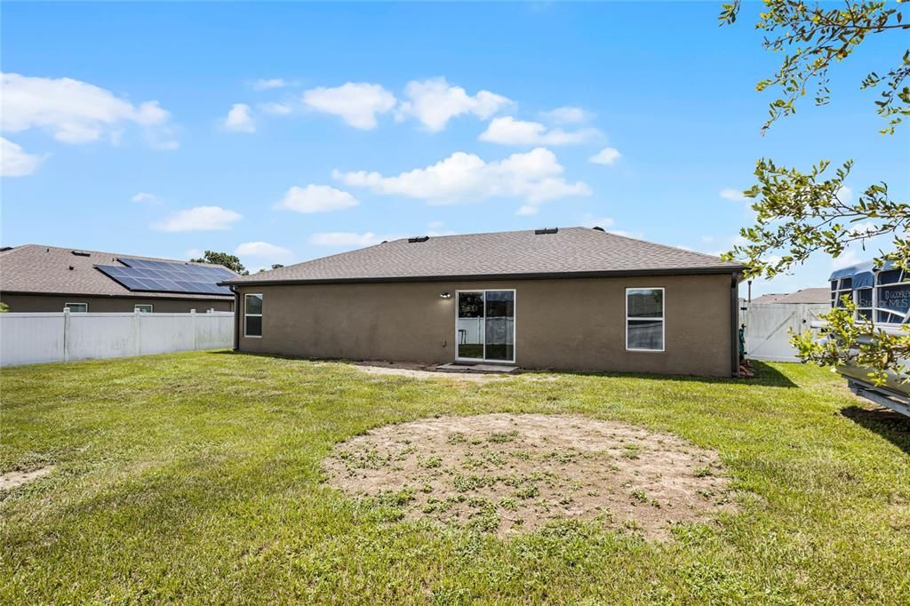 For Sale: $315,900 (3 beds, 2 baths, 1456 Square Feet)