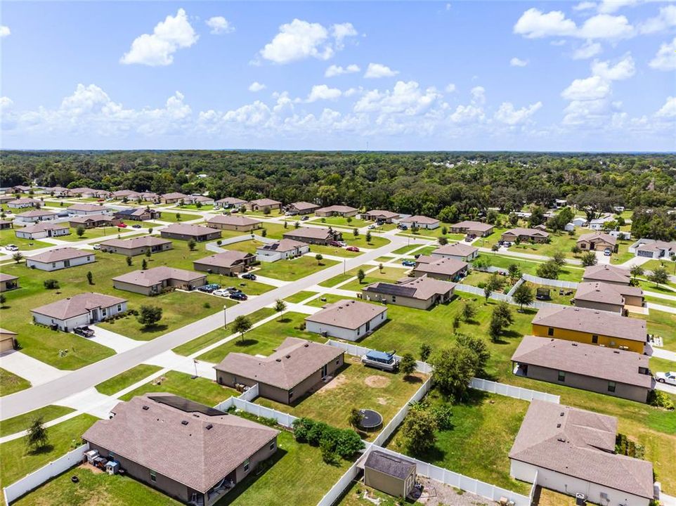 Active With Contract: $315,900 (3 beds, 2 baths, 1456 Square Feet)