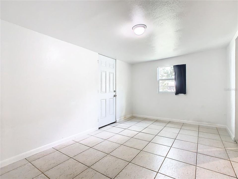 For Sale: $249,900 (2 beds, 2 baths, 1434 Square Feet)