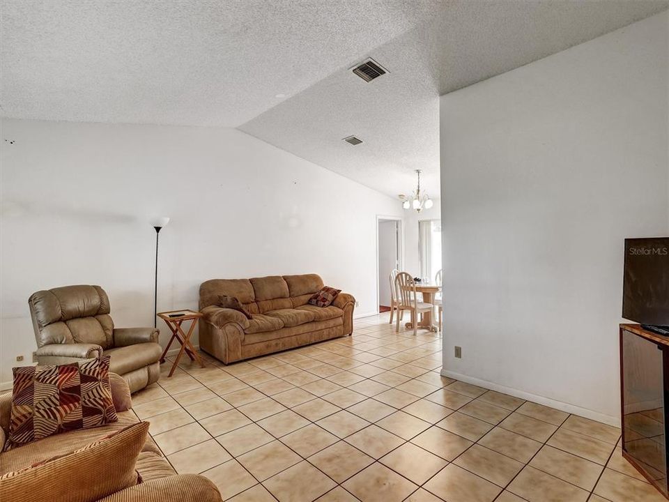 living / dining room combo