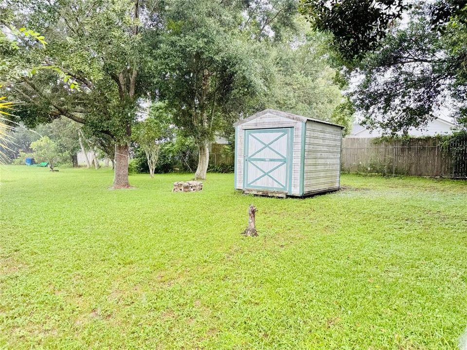 For Sale: $240,000 (2 beds, 2 baths, 1294 Square Feet)