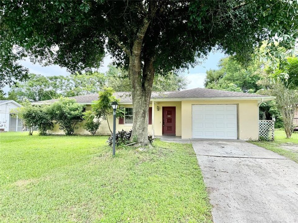 For Sale: $240,000 (2 beds, 2 baths, 1294 Square Feet)