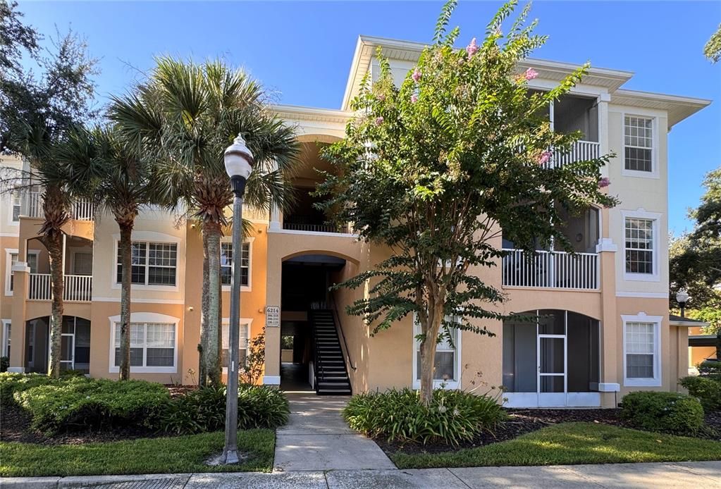 Active With Contract: $1,750 (2 beds, 2 baths, 1206 Square Feet)