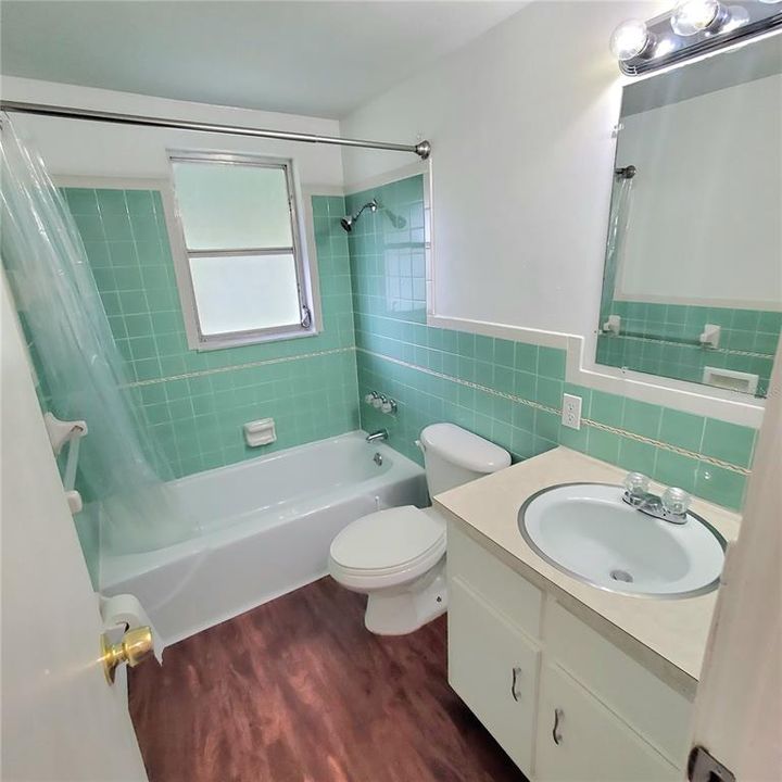 2nd bathroom