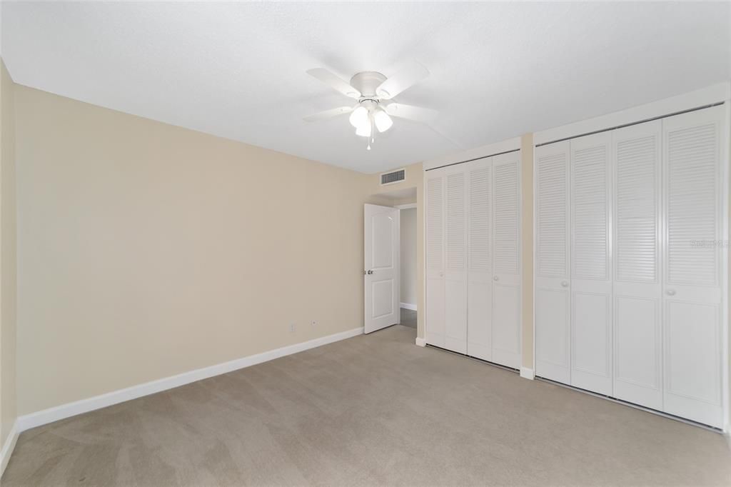 For Sale: $335,500 (3 beds, 2 baths, 1852 Square Feet)