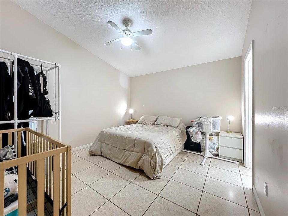 For Sale: $399,900 (3 beds, 2 baths, 1465 Square Feet)