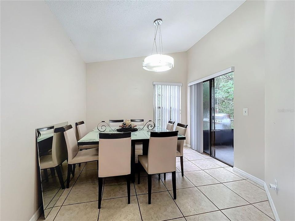 For Sale: $399,900 (3 beds, 2 baths, 1465 Square Feet)