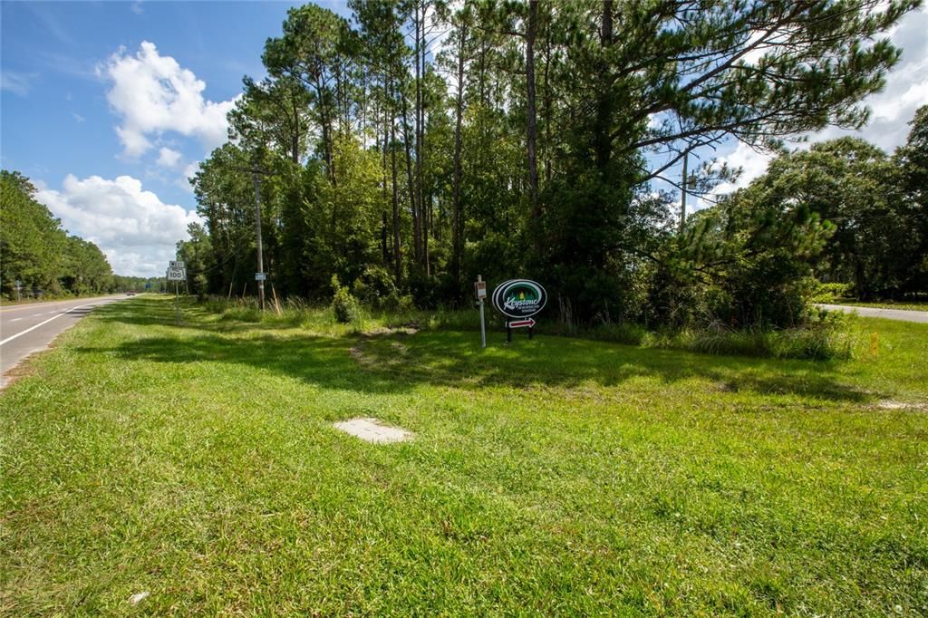 На продажу: $225,000 (1.84 acres)