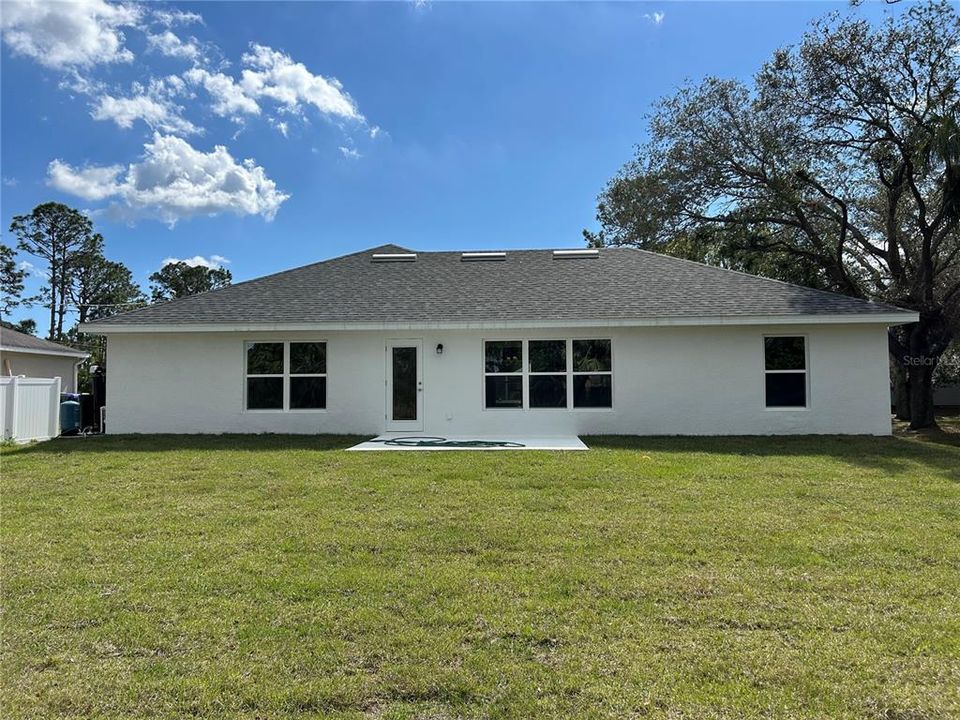 Active With Contract: $290,436 (3 beds, 2 baths, 1540 Square Feet)