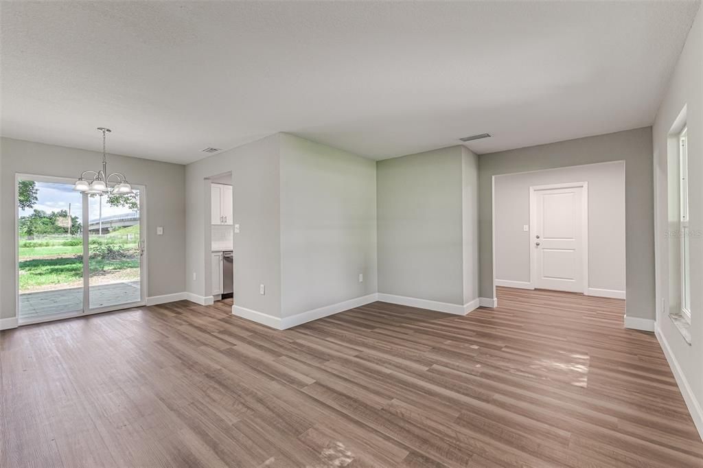 For Sale: $379,950 (3 beds, 2 baths, 1540 Square Feet)