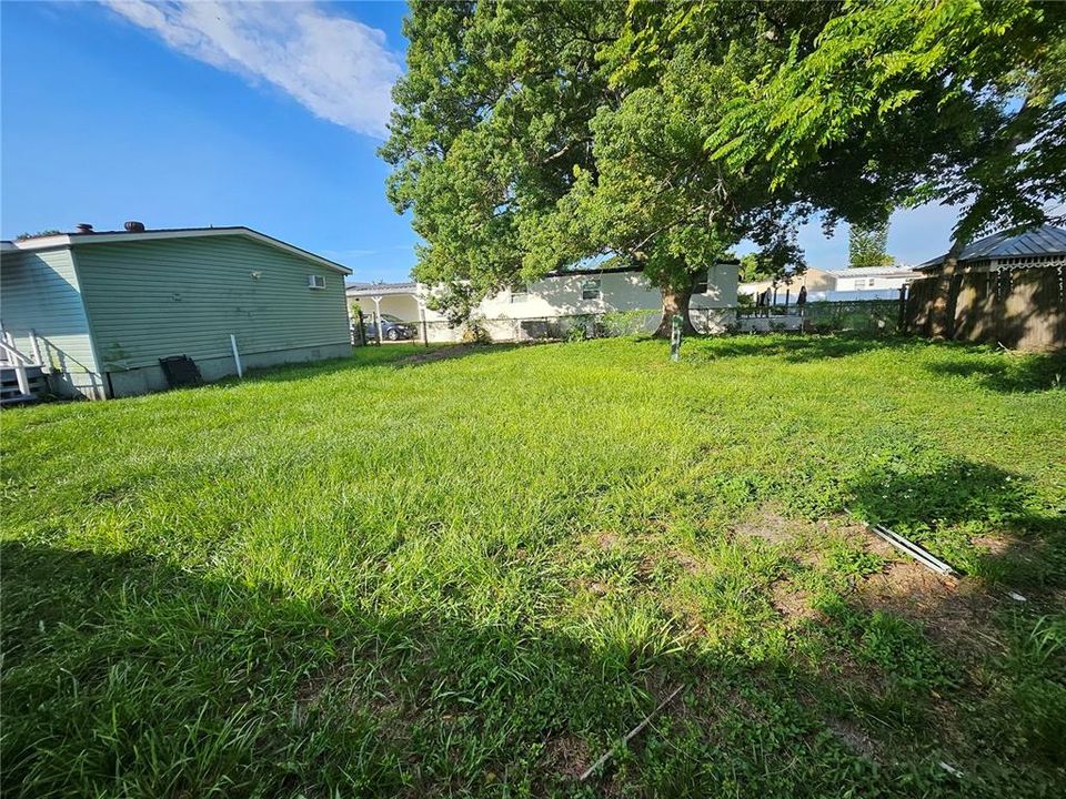 Active With Contract: $221,900 (3 beds, 2 baths, 1378 Square Feet)