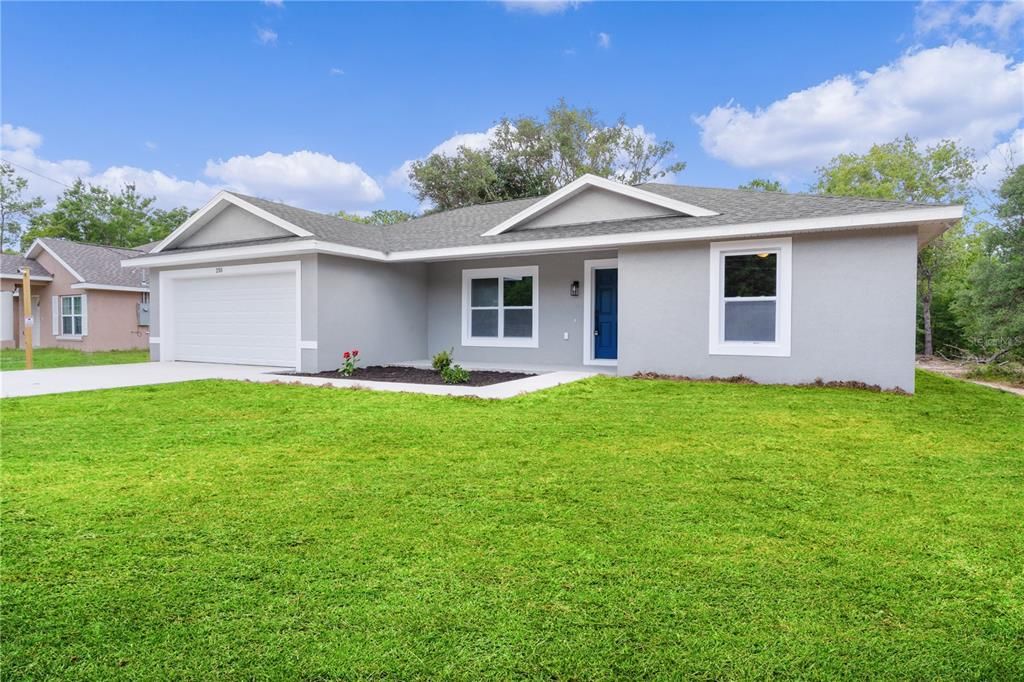 Active With Contract: $264,900 (3 beds, 2 baths, 1439 Square Feet)