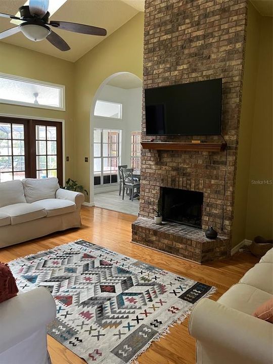 Large family rom with Fireplace