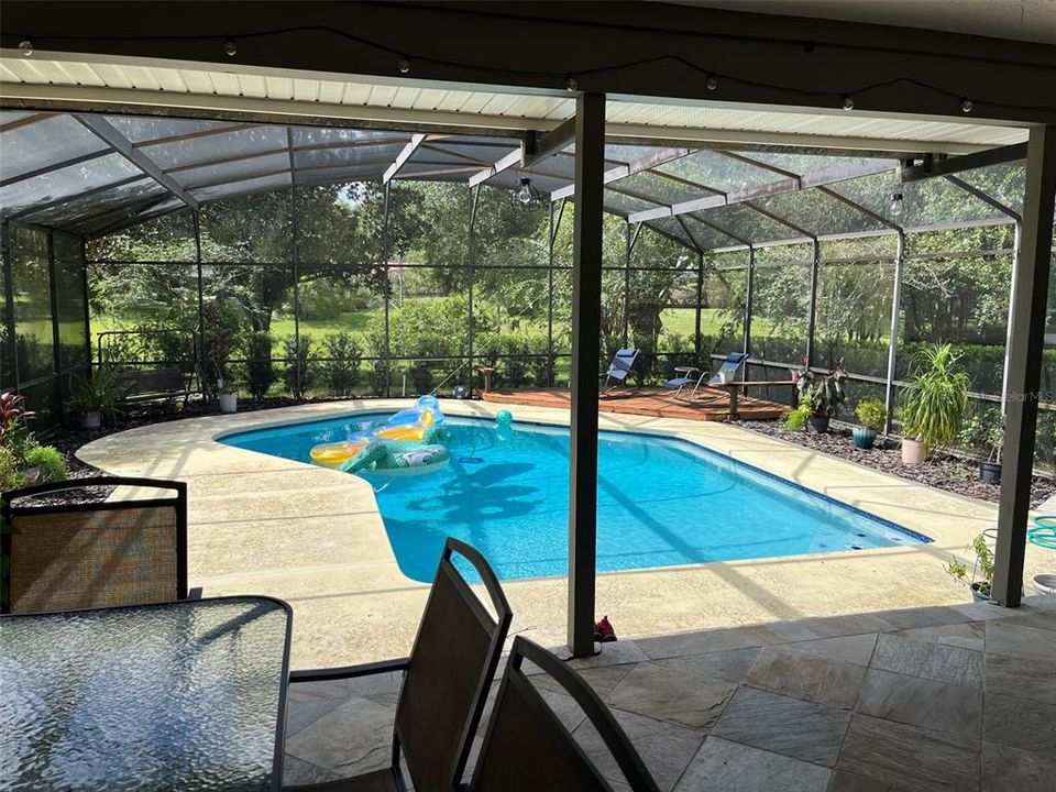 Screened pool area no rear neighbors